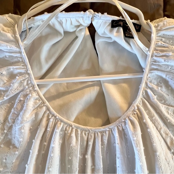NWT City Triangles White backless dress. Women’s size L. Crew neck short sleeve. - Picture 6 of 8